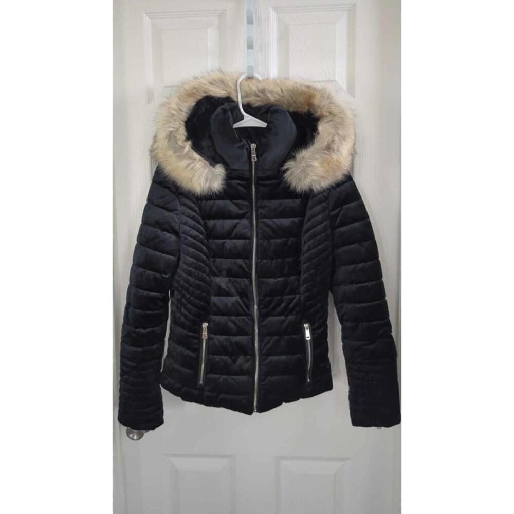 Fashion Nova Sz.M Fur Hooded Quilted Satin'y Amazingly Soft Feeling Winter Coat
